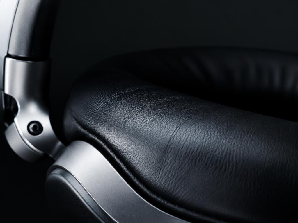 Close-up of cushion and aluminum hinge